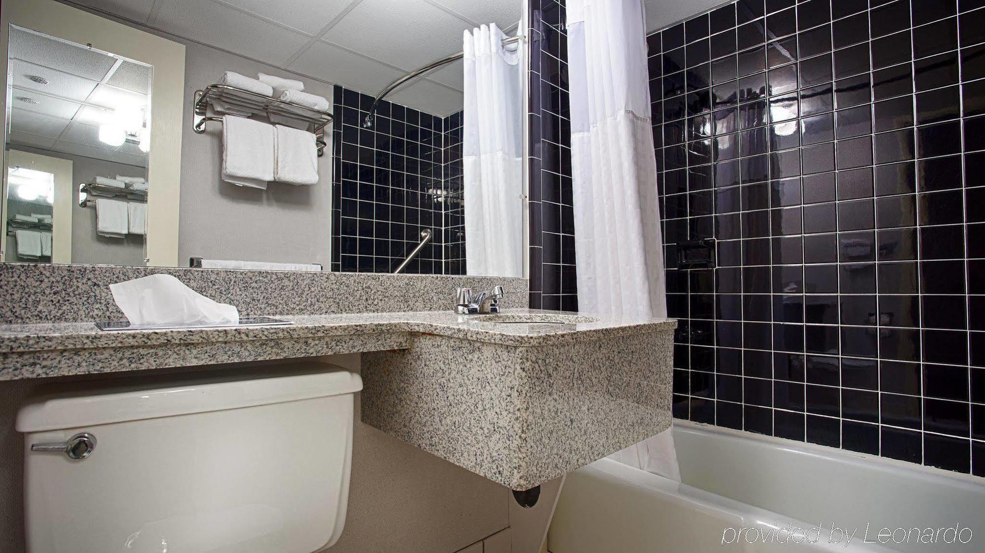 West Gate Inn Nyack Bagian luar foto